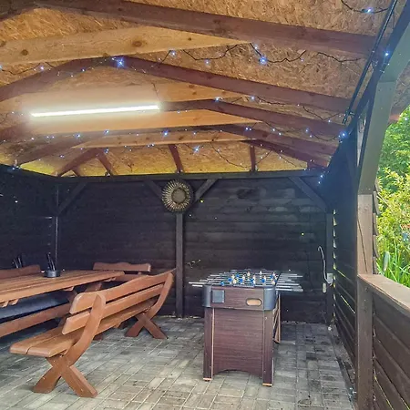 1 Bedroom Amazing In Ferienhaus Sarbinowo