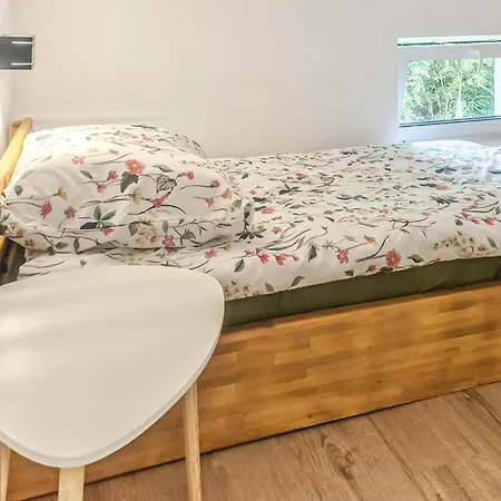 1 Bedroom Cozy In Сарбиново