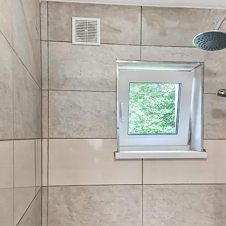 1 Bedroom Cozy In *
