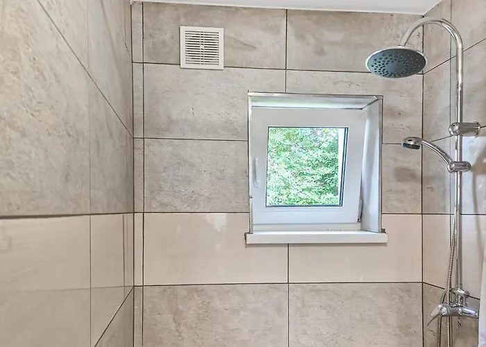 1 Bedroom Amazing In *